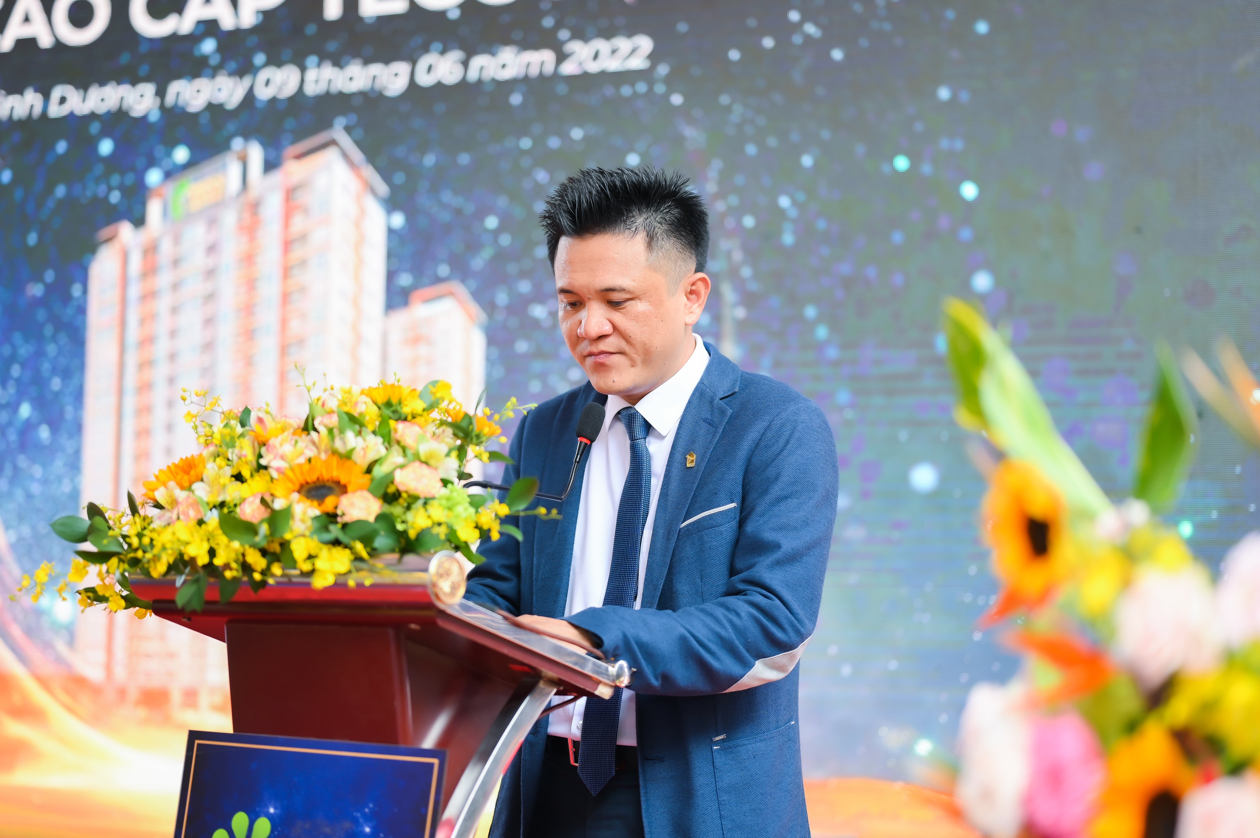 Ông Lê Văn Lượng - Tổng giám đốc Tecco Sevirve trình bày tổng quan Dự án
